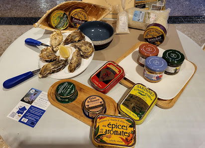 Franck DURET, distributeur de produits de la mer : Huître et conserverie Belle Iloise 281 Rte d'Ancy, 69490 Saint-Romain-de-Popey, France