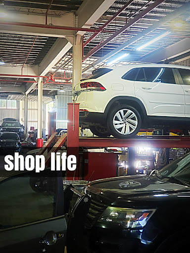 Auto Body Shop «Atlas Body Shop», reviews and photos, 922 E Carson, San Antonio, TX 78208, USA