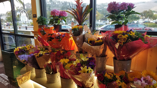 Grocery Store «Woodlands Market», reviews and photos, 1550 Tiburon Blvd, Tiburon, CA 94920, USA
