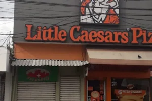 Little Caesars Pizza • Soyapango Centro image