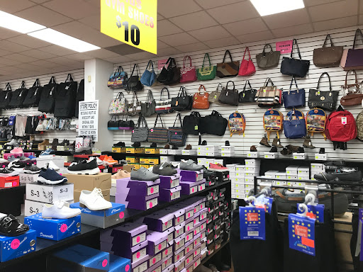 Shoe Store «Lizzys Shoes», reviews and photos, 4930 Schaefer Rd, Dearborn, MI 48126, USA