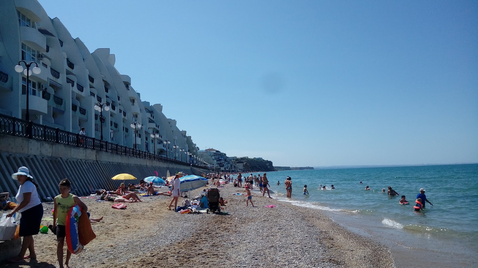 Foto de Kacha beach área de servicios