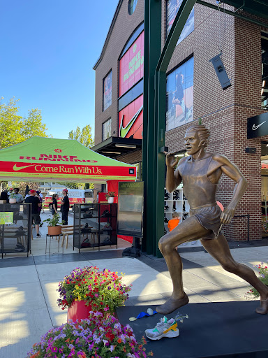 Running Store «Nike Running Eugene», reviews and photos, 135 Oakway Rd, Eugene, OR 97401, USA