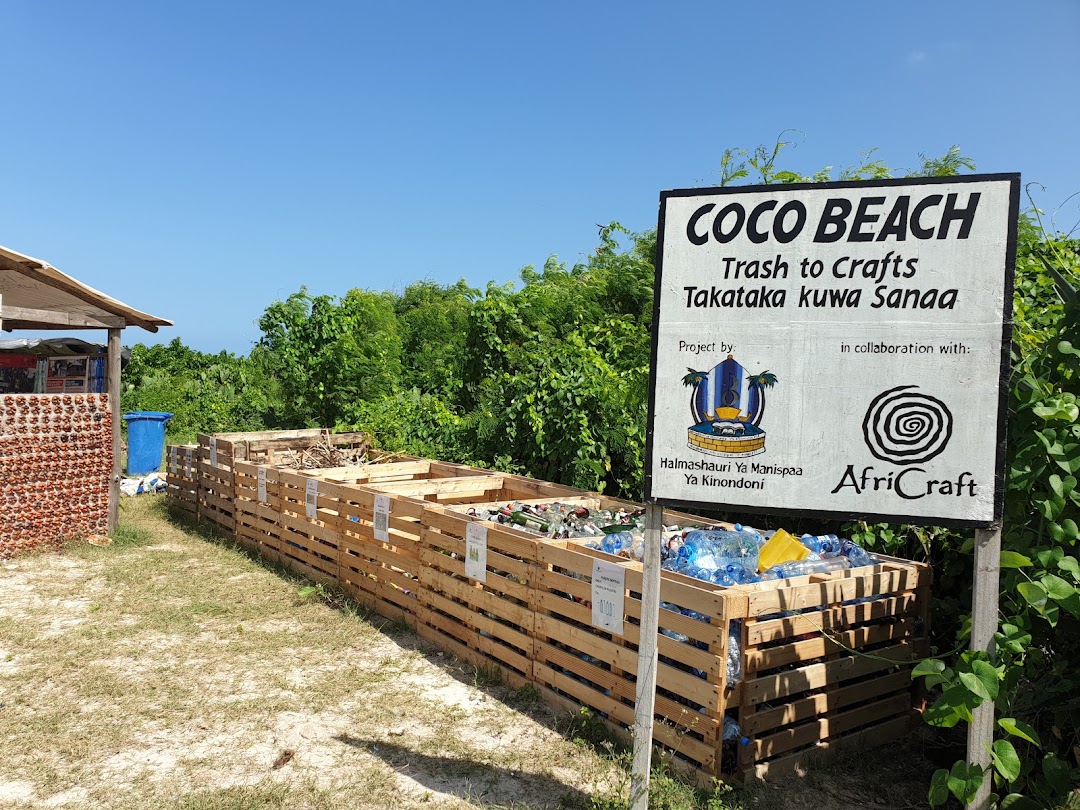 Africraft Trash Collection Point - Coco Beach