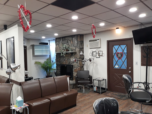 Beauty Salon «Jackees Hair Salon», reviews and photos, 45 E Main St, Smithtown, NY 11787, USA