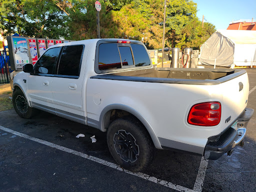 Ford Dealer «Cal Worthington Ford», reviews and photos, 2950 N Bellflower Blvd, Long Beach, CA 90815, USA