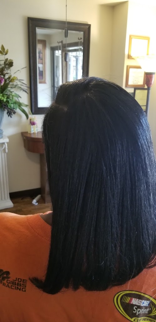 Syblings Hair & Nail Salon 77845