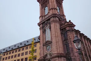 Neubaukirche image