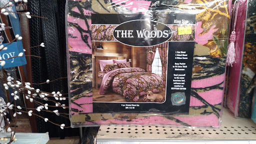 Discount Store «Somerset Discount Store», reviews and photos, 319 E Main St, Somerset, PA 15501, USA