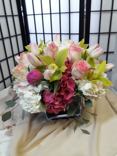 Florist «Masters & Company Florist», reviews and photos, 26 S Village Ave, Rockville Centre, NY 11570, USA