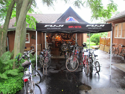 Bicycle Store «Wonder Lake Bicycle», reviews and photos, 4308 East Dr, Wonder Lake, IL 60097, USA