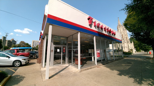 Tire Shop «Firestone Complete Auto Care», reviews and photos, 401 E Broadway, Louisville, KY 40202, USA