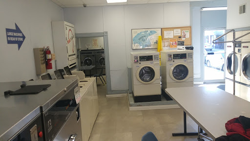 Laundromat «Sparkling Waters Laundromat», reviews and photos, 103 N Market St, Elizabethtown, PA 17022, USA