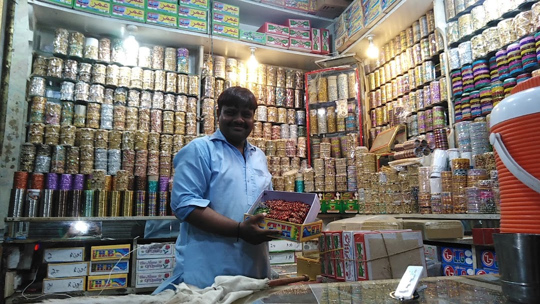 Liaquat market nawab Shah jalwa chudi shop