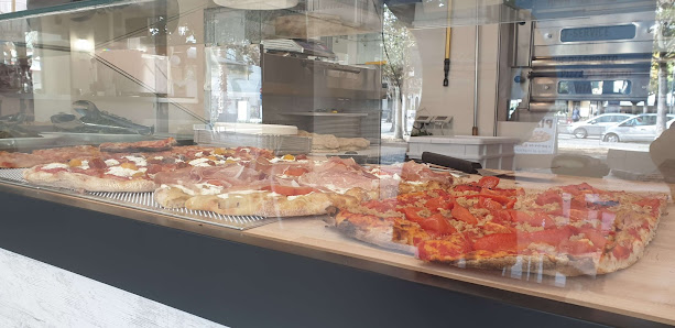 Pizzeria-Braceria da Romano Piazza Martiri delle Fosse Ardeatine, Viale Ercole Vincenzo Orsini, 64021 Giulianova TE, Italia