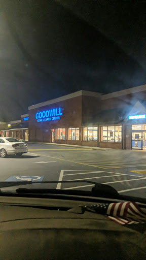 Thrift Store «Goodwill of North Georgia: Cartersville Store, Career Center and Donation Center», reviews and photos, 929 Joe Frank Harris Pkwy SE, Cartersville, GA 30120, USA
