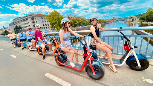 Scrooser TOUR- Fat Tire E-Scooter sightseeing tours