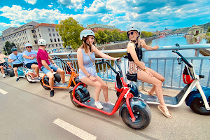 Scrooser TOUR- Fat Tire E-Scooter sightseeing tours image