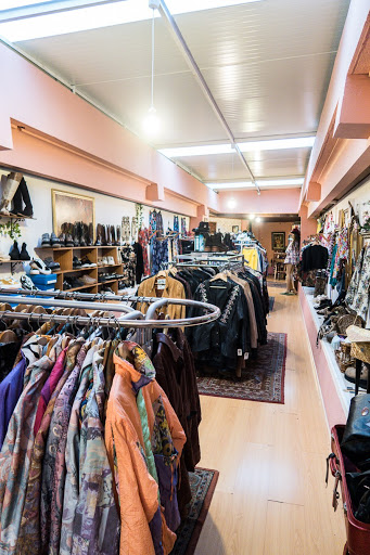 Hippie clothing stores Oporto