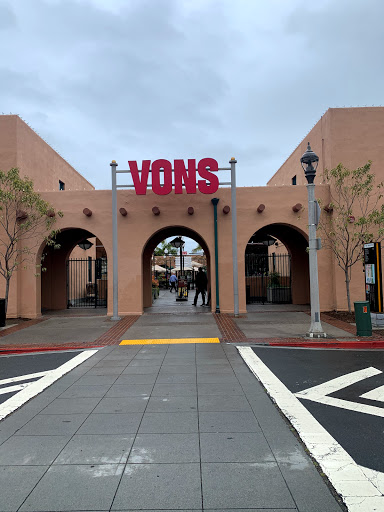 Grocery Store «Vons», reviews and photos, 2495 Truxtun Rd Suite 100, San Diego, CA 92106, USA