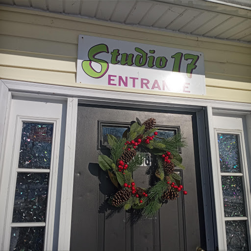 Hair Salon «STUDIO 17 HAIR SALON AND SPA», reviews and photos, 308 Salmon Brook St, Granby, CT 06035, USA