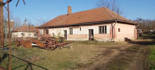 Reveczky emlékpark