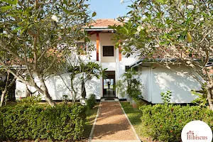 The Beach Villas by Ceylon Bungalows image