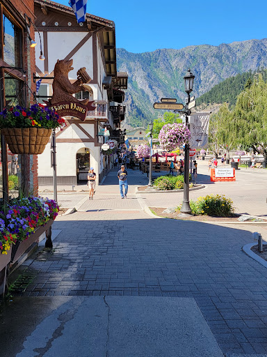 Visitor Center «Chamber of Commerce & Visitors Center-Leavenworth», reviews and photos