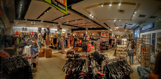 Forever 21, 12482 N Main St, Rancho Cucamonga, CA 91739, USA, 