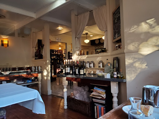 Fine Dining Restaurant «Sonoma Wine Shop / La Bodega Kitchen», reviews and photos, 2295 Gravenstein Hwy S, Sebastopol, CA 95472, USA