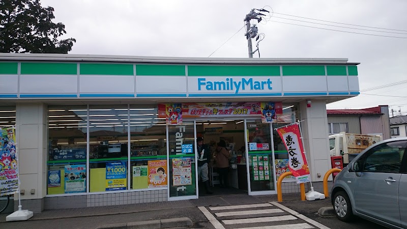 ファミリーマート 小牛田素山町店