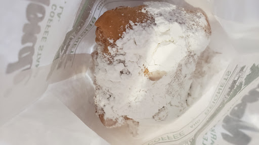 Coffee Shop «Cafe Du Monde», reviews and photos, 1814 North Causeway Approach #1, Mandeville, LA 70448, USA