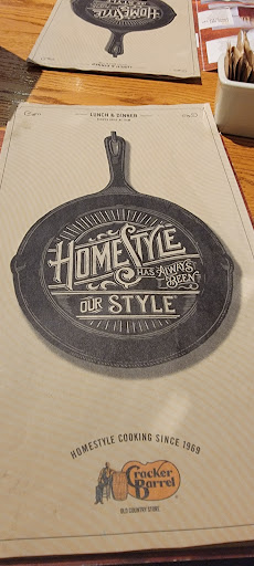 American Restaurant «Cracker Barrel Old Country Store», reviews and photos, 5035 Hinkleville Rd, Paducah, KY 42001, USA