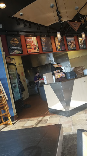 Mexican Restaurant «QDOBA Mexican Eats», reviews and photos, 2421 Cranberry Hwy #304, Wareham, MA 02571, USA