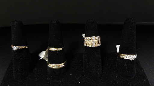 Pawn Shop «Mad Dog Pawn», reviews and photos, 3324 Manatee Ave W, Bradenton, FL 34205, USA