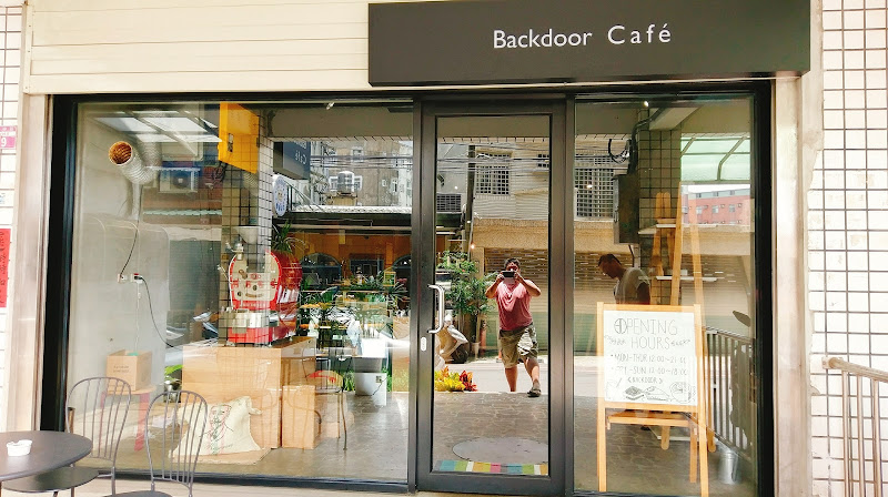 Backdoor Café
