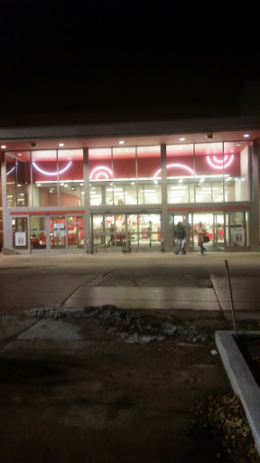Target, 300 Chase Ave, Waterbury, CT 06704, USA, 