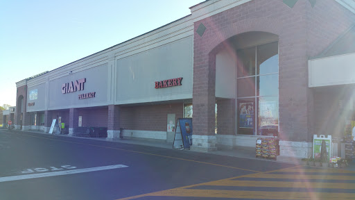 Giant Food Stores, 6560 Carlisle Pike, Mechanicsburg, PA 17055, USA, 