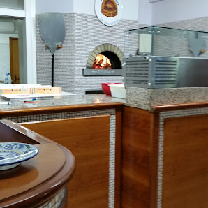 La Luna Nel Pozzo Pizzeria d'asporto e Consegna a Domicilio Via Reale, 396, 48123 Ravenna RA, Italia