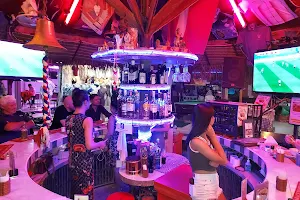 Starfish Bar and Restaurant image