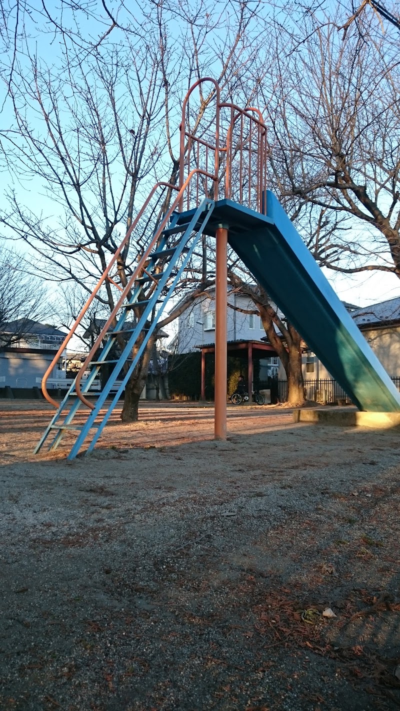 愛宕台児童公園