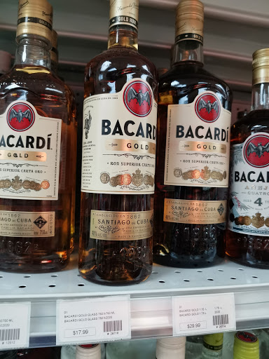 Liquor Store «Bayside Liquor Store», reviews and photos, 184 NE 3rd Ave, Miami, FL 33132, USA