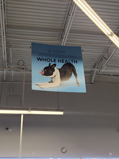 Pet Supply Store «Petco Animal Supplies», reviews and photos, 5151 Gosford Rd, Bakersfield, CA 93313, USA