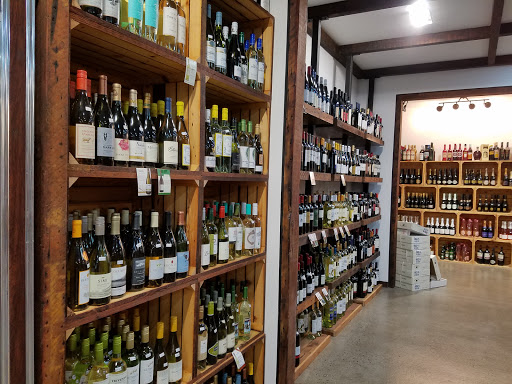 Liquor Store «B&S WINE AND SPIRITS», reviews and photos, 152 Wyckoff Ave, Brooklyn, NY 11237, USA