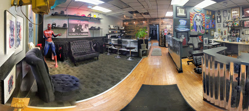 Tattoo Shop «Celebrity Tattoos», reviews and photos, 9520 Highland Rd, White Lake, MI 48386, USA