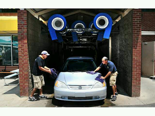 Car Wash «Diamond Auto Spa - Oakwood», reviews and photos, 3638 Wallis Rd, Flowery Branch, GA 30542, USA