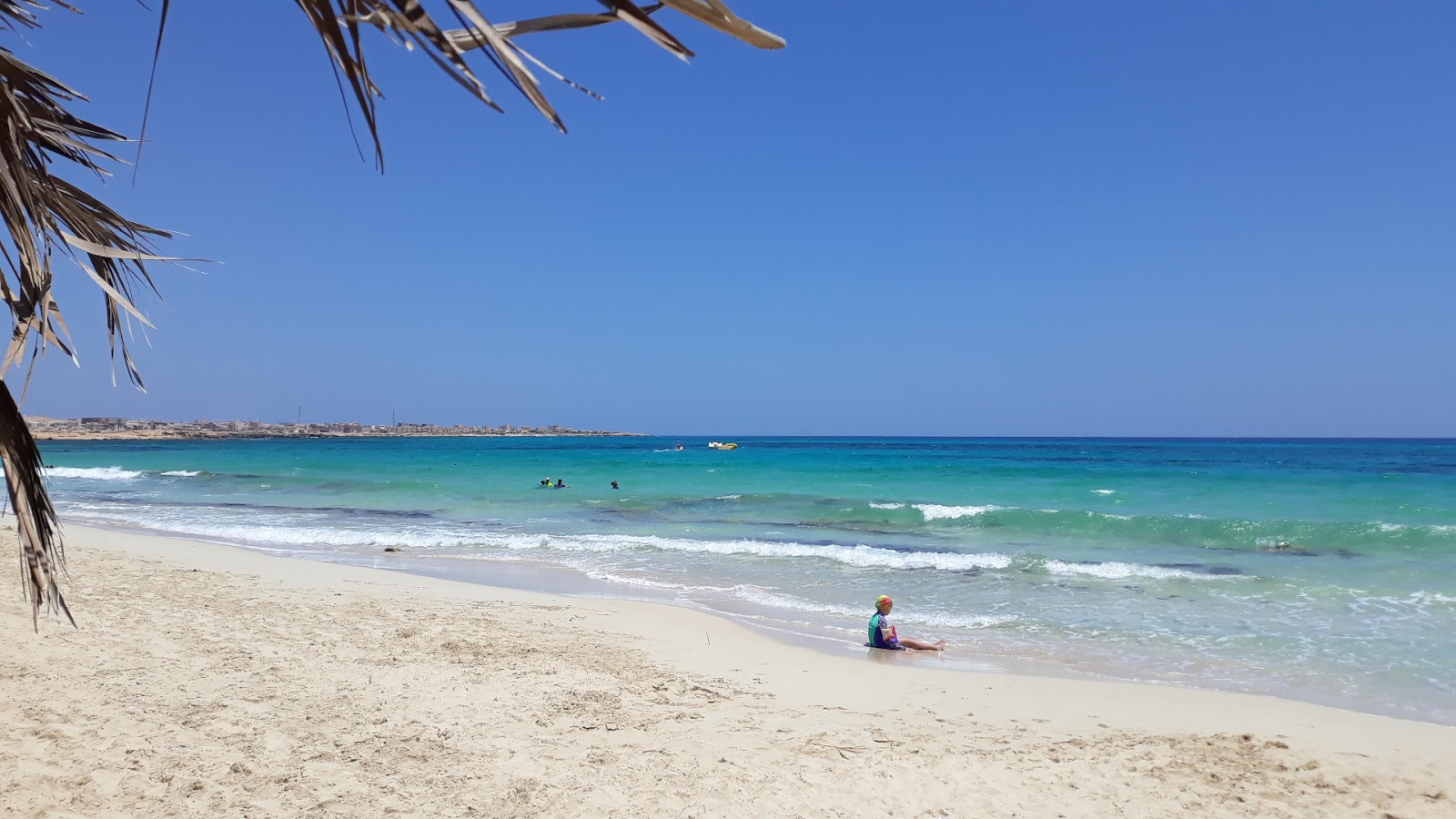 Fotografija Ramalah Beach z dolga ravna obala