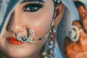 Sadhana makeup & beauty salon image