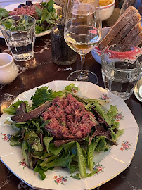 Steak tartare du Restaurant français Brasserie Dubillot à Paris - n°1