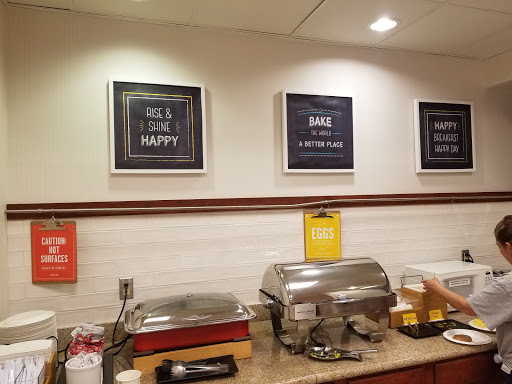 Hampton Inn & Suites Palmdale image